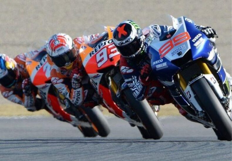 Martin vs Bagnaia