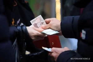 South Korea finance minister sees political turmoil weighing on economic growth